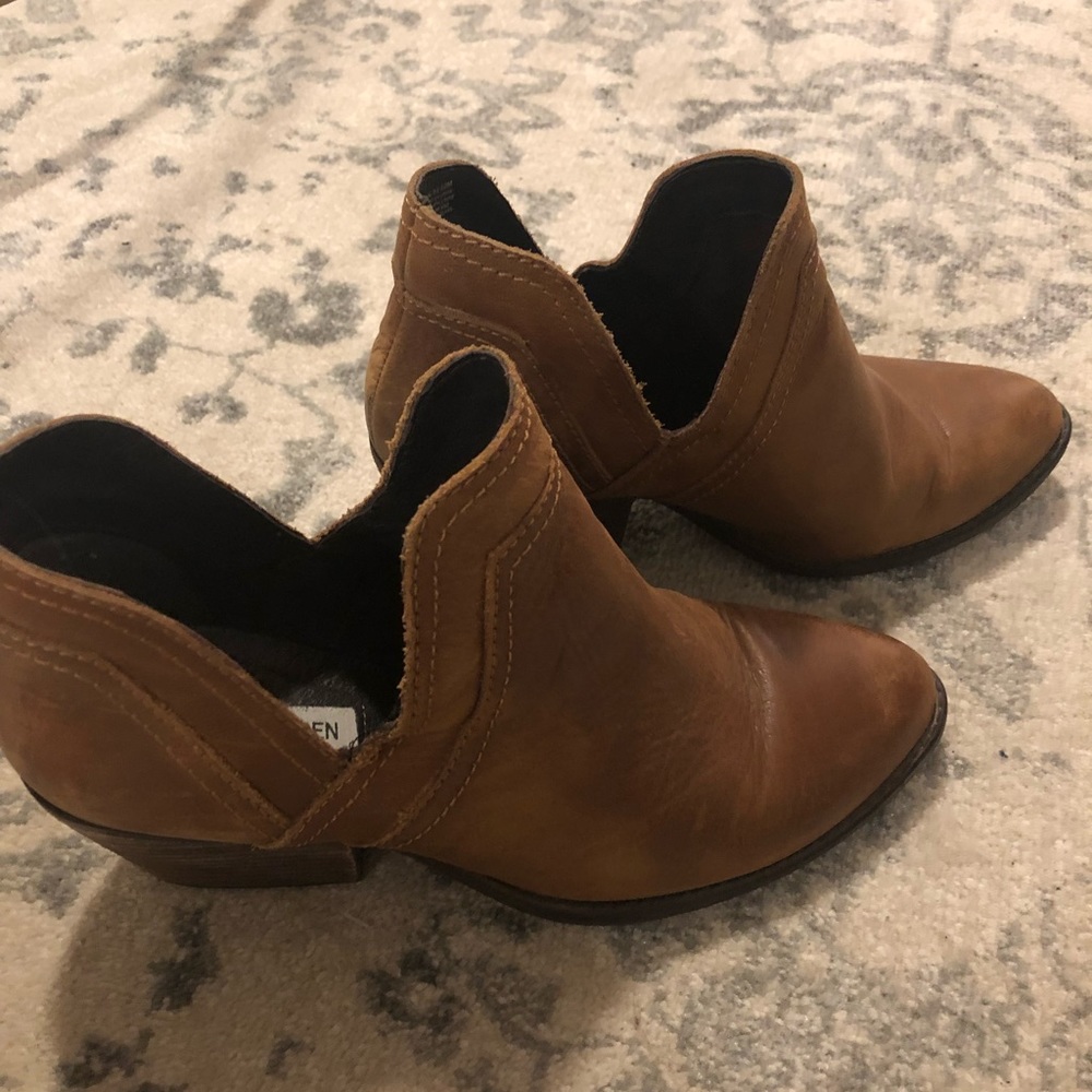 Steve Madden Leather Booties